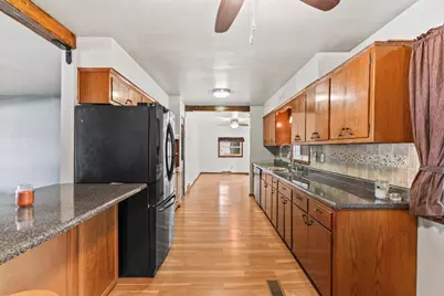 2899 W 9th Avenue, Oshkosh, WI 54904 - Photo 3