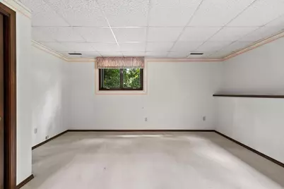 2450 Hillside Lane, Green Bay, WI 54302 - Photo 31