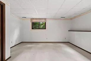2450 Hillside Ln, Green Bay, WI 54302 - Photo 31