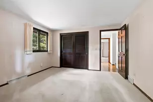 2450 Hillside Ln, Green Bay, WI 54302 - Photo 25