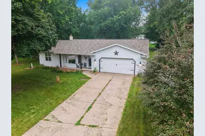 2925 Devroy Lane, Green Bay, WI 54313 - Photo 13