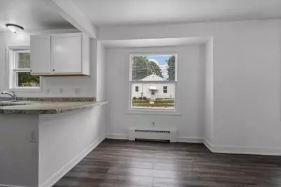 304 Jacob Street, Green Bay, WI 54302 - Photo 7