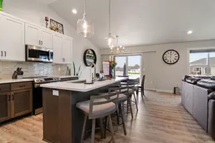 2559 Meyer Wy, De Pere, WI 54115 - Photo 11