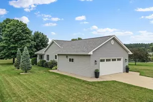 318 N Hunter St, Berlin, WI 54923 - Photo 43
