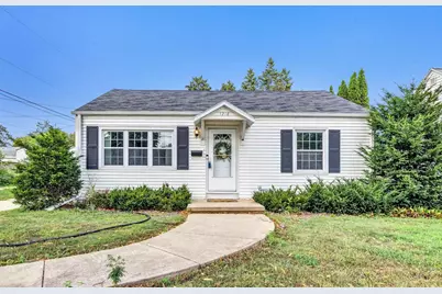 1216 9th Street, Green Bay, WI 54304 - Photo 1