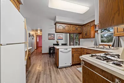 374 Skyline Boulevard, Green Bay, WI 54302 - Photo 17