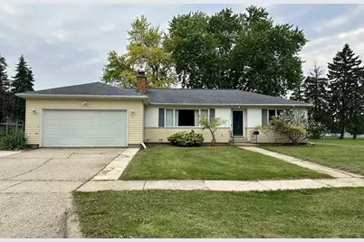 104 N Reserve Avenue, Fond du Lac, WI 54935 - Photo 1