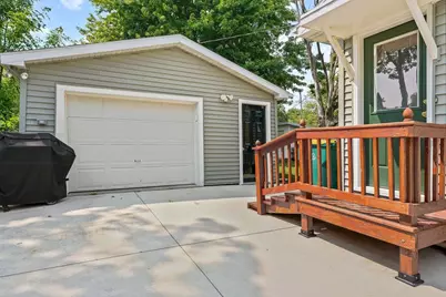 290 Breister Avenue, Fond du Lac, WI 54935 - Photo 3