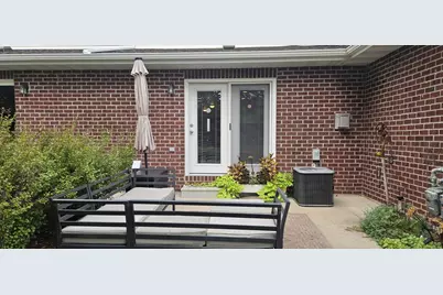1903 Riverside Drive #B, Green Bay, WI 54313 - Photo 3