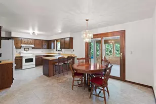 24 S Baraboo Ave, Sturgeon Bay, WI 54235 - Photo 9