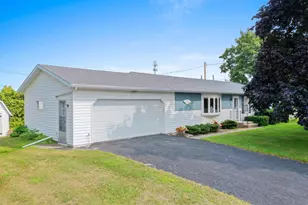 24 S Baraboo Ave, Sturgeon Bay, WI 54235 - Photo 1