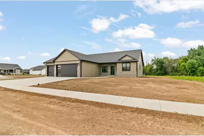 W1973 Grode Court, Kaukauna, WI 54130 - Photo 5