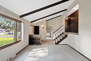 130 Barton Rd, Oshkosh, WI 54904 - Photo 3
