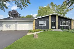130 Barton Rd, Oshkosh, WI 54904 - Photo 1