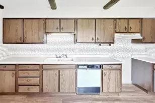 130 Barton Rd, Oshkosh, WI 54904 - Photo 7