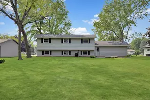 130 Barton Rd, Oshkosh, WI 54904 - Photo 21