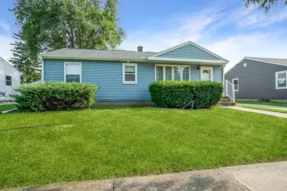 236 E 18th Street, Fond du Lac, WI 54935 - Photo 1