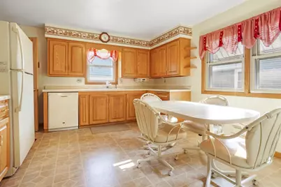 236 E 18th Street, Fond du Lac, WI 54935 - Photo 5
