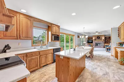 1990 Tyler Lane, De Pere, WI 54115 - Photo 5
