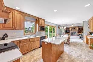 1990 Tyler Ln, De Pere, WI 54115 - Photo 5