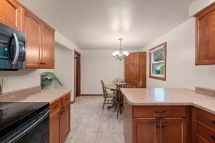 1404 Spence St, Green Bay, WI 54304 - Photo 13
