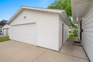 1404 Spence St, Green Bay, WI 54304 - Photo 43