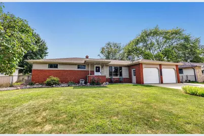 1857 Bond Street, Green Bay, WI 54303 - Photo 3