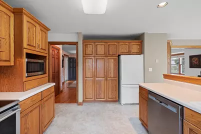 2767 Englewood Road, Green Bay, WI 54311 - Photo 15