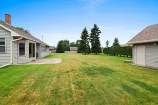 2767 Englewood Rd, Green Bay, WI 54311 - Photo 47