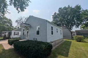 1335 Sherrin St, Oshkosh, WI 54904 - Photo 3