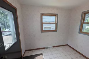 1335 Sherrin St, Oshkosh, WI 54904 - Photo 9