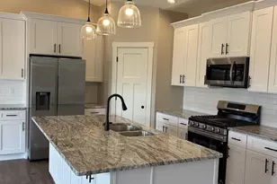 8339 Marlo Ave, Neenah, WI 54956 - Photo 21