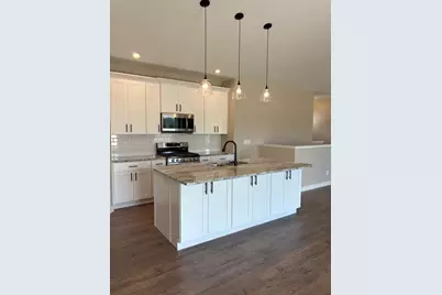 8339 Marlo Avenue, Neenah, WI 54956 - Photo 7