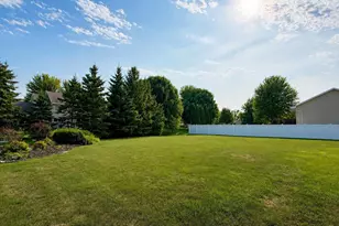 3171 Mockingbird Way, Oshkosh, WI 54904 - Photo 37