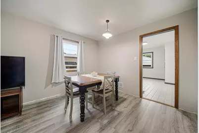 107 S Oneida Street, Green Bay, WI 54303 - Photo 9