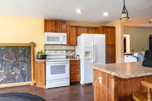 770 County Rd Zz N, Amherst Jct, WI 54407 - Photo 3
