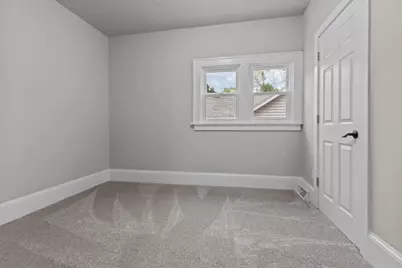 755 Oak Street, Oshkosh, WI 54901 - Photo 15