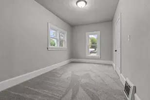 755 Oak St, Oshkosh, WI 54901 - Photo 21