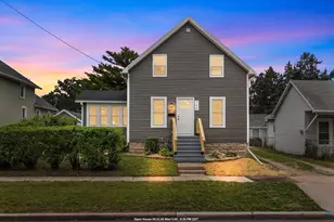 755 Oak St, Oshkosh, WI 54901 - Photo 1