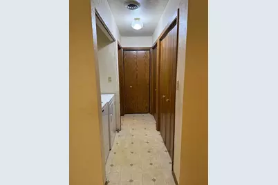 366 W St Joseph Street, Green Bay, WI 54301 - Photo 9