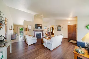 1790 Garnet Ct, Menasha, WI 54952 - Photo 5