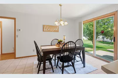 1405 Pinewood Court, New London, WI 54961 - Photo 11