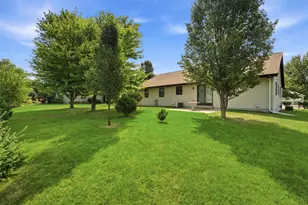 1405 Pinewood Ct, New London, WI 54961 - Photo 29