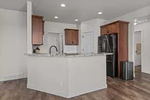 3846 E Zion Ln, Appleton, WI 54913 - Photo 11