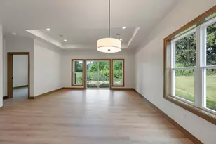 3152 E River Dr, Green Bay, WI 54301 - Photo 3