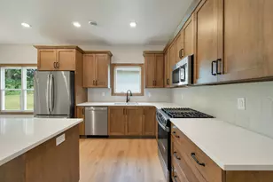 3152 E River Dr, Green Bay, WI 54301 - Photo 11