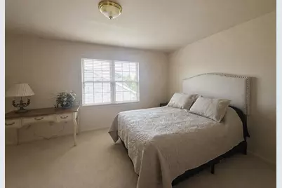 2591 Village Lane, Oshkosh, WI 54904 - Photo 33