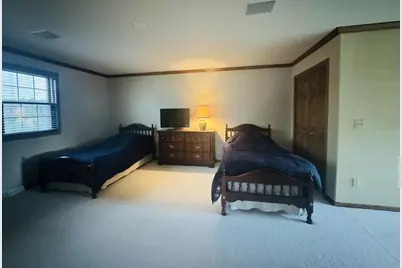 2591 Village Lane, Oshkosh, WI 54904 - Photo 29