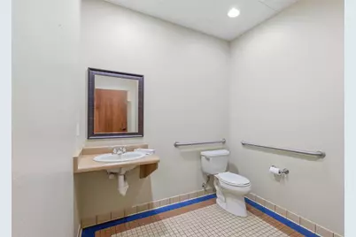180 Knights Way #200, Fond du Lac, WI 54935 - Photo 45