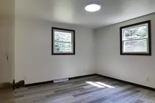 4347 Sandy Ln, Suamico, WI 54173 - Photo 21
